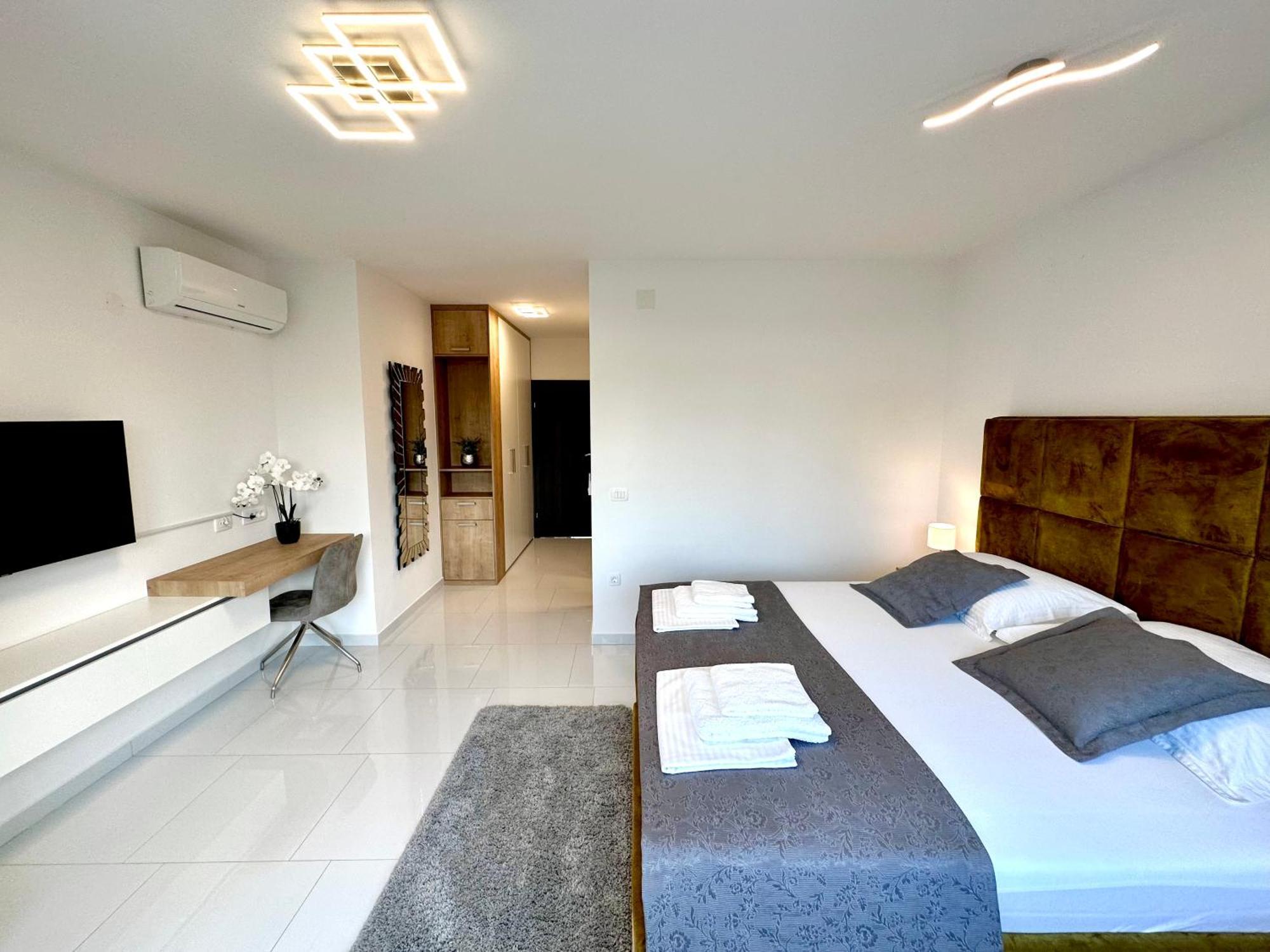Fantasy Daydream Mansion Villa Novalja Ngoại thất bức ảnh